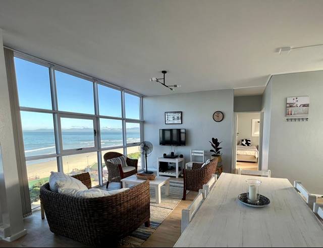 2 BEDROOM APARTMENT TO LET IN STRAND NORTH
